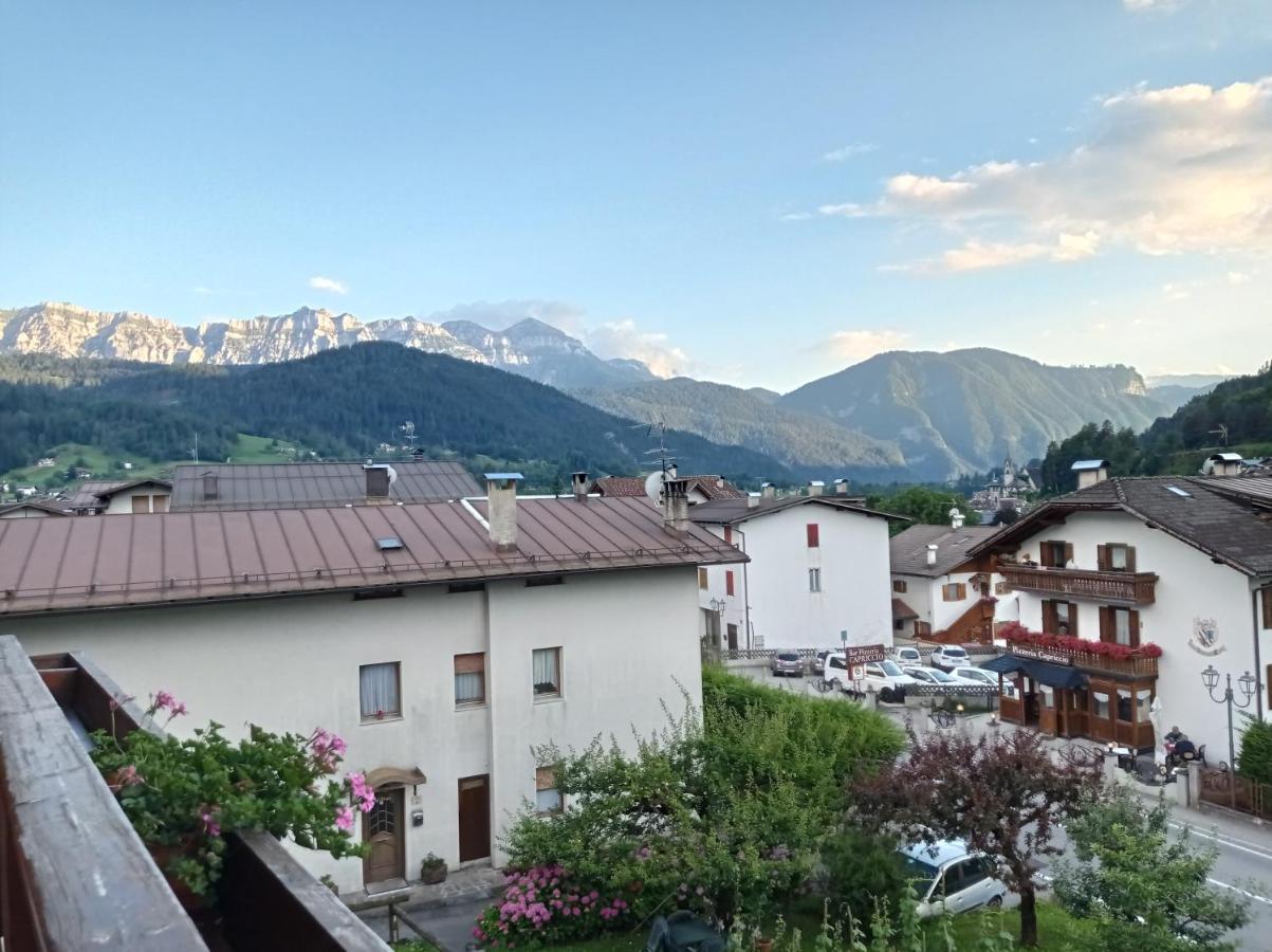Ferienwohnung La Mansarda Di Sabina. Fiera Di Primiero Exterior foto